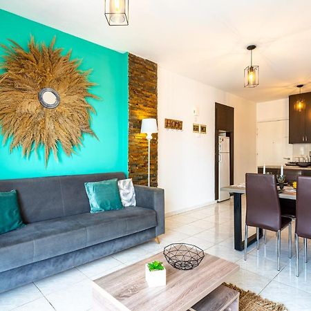 Araminta 2-Bedroom Apartment In Larnaca Esterno foto