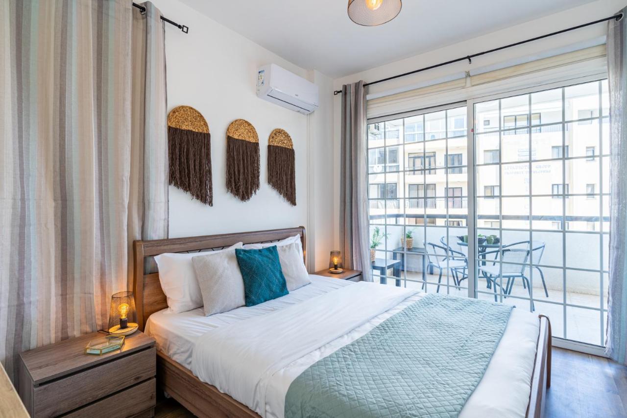 Araminta 2-Bedroom Apartment In Larnaca Esterno foto