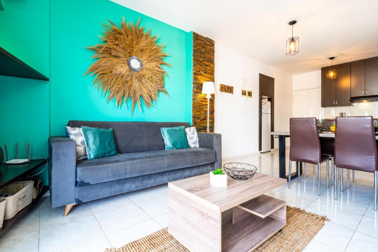 Araminta 2-Bedroom Apartment In Larnaca Esterno foto